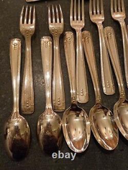 1930s HEIRLOOM Art Deco Style EPNS Cutlery 36 pieces Original Covered Wooden Box