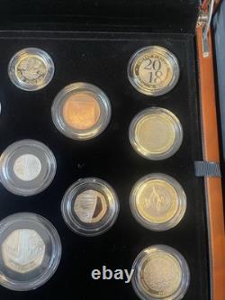 2018 Premium Proof Coin Set with Original Wooden Box