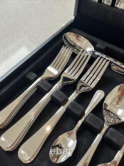 32 Piece Vintage Viners Cutlery Canteen Black Wooden Display Box SS 18/10 6 Set