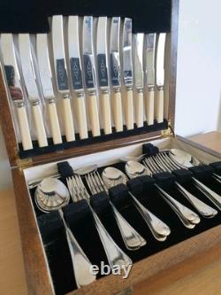 40 Piece 4 Person Cutlery Set, Wooden Presentation Box Traditional Complete Set