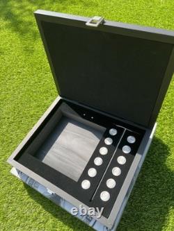 A Stunning high quality metal Roulette Wheel Set with wooden Presentation Box