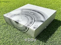 A Stunning high quality metal Roulette Wheel Set with wooden Presentation Box