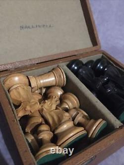 ANTIQUE WEIGHTED WOODEN CHESS SET In BOX STAUNTON PATTERN Ebonised Boxwood 85mm