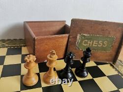 ANTIQUE vintage JAQUES CHESSMEN chess set in a wooden box