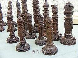 Antique Chess Set Anglo Indian Wooden Carved And Box