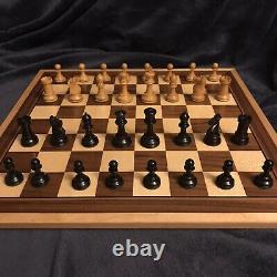 Atq British Howard Staunton Complete Chess Set & Original Box