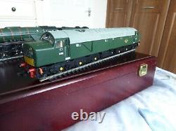 Bachmann 00 Gauge Anniversary Set A1 Sir Walter Scott & Class 40 In Wooden Box