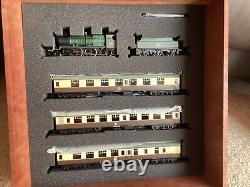 Bachmann Cambrian Coast Express Limited Edition Set in Wooden Presentation Box