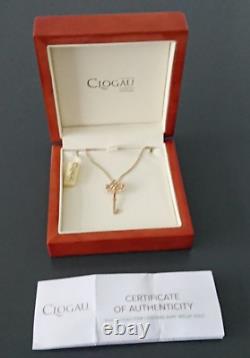 Beautiful Clogau 14ct Gold Kensington Key Diamond Set Pendant. Wooden Box