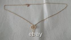 Beautiful Clogau 14ct Gold Kensington Key Diamond Set Pendant. Wooden Box