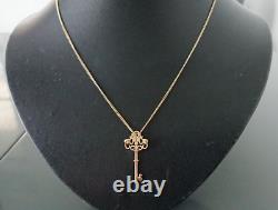 Beautiful Clogau 14ct Gold Kensington Key Diamond Set Pendant. Wooden Box