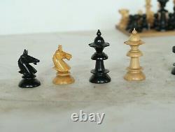 Chess set. Square board with pieces and wooden box. Early XIX century. EXC+