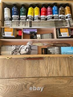 Daler Rowney AOG Artists Quality Cryla Acrylic Colour Deluxe Wooden Box Set
