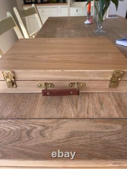 Daler Rowney AOG Artists Quality Cryla Acrylic Colour Deluxe Wooden Box Set