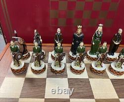 ENGLAND VS SCOTLAND Handpainted Chess Set with Wooden Chessboard & Box. MC 84414