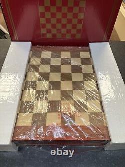 ENGLAND VS SCOTLAND Handpainted Chess Set with Wooden Chessboard & Box. MC 84414