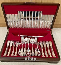 FANTASTIC SILVER PLATED CANTEEN OF CUTLERY (86 Pieces) SET IN WOODEN BOX