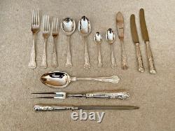 FANTASTIC SILVER PLATED CANTEEN OF CUTLERY (86 Pieces) SET IN WOODEN BOX