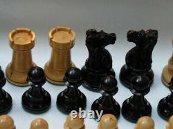 LARGE VINTAGE CHESS SET STAUNTON STYLE weighted WITH BOX
