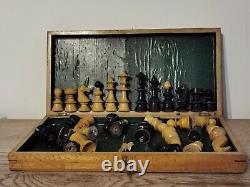 Large Antique Vienna Coffee House Chess Set in a wooden box. King 10cm