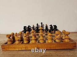 Large Antique Vienna Coffee House Chess Set in a wooden box. King 10cm