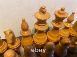 Large Vintage Wooden Chess Set In A Beautiful Wooden Box, Felted/lacqurd (333uch)