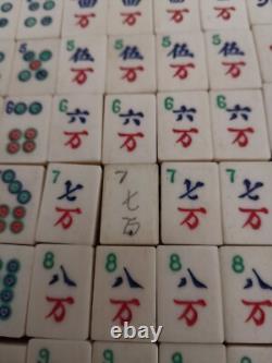Mah Jong Set in Oriental Wooden Box 144 Tiles Case Mahjong Jongg Vintage