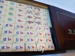 Mah Jong Set in Oriental Wooden Box 152 Tiles Case Mahjong Jongg Vintage Rare