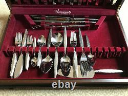 ONEIDA Community 104 piece Stainless Steel Cutlery Set with Original Wooden Box