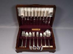 Oneida Community MILADY Flatware Dinner Set 1940 Art Deco Silver Plate Wood BOX
