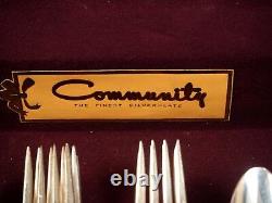 Oneida Community MILADY Flatware Dinner Set 1940 Art Deco Silver Plate Wood BOX
