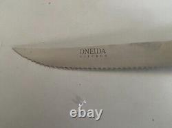 Oneida Set of 8 Stainless Steel Steak Knives Wooden Box never been used