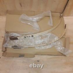Quick Tudor Recurve Bow with sets of arrows (inc. Wooden box)