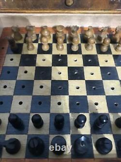 Rare ANTIQUE VINTAGE ENGLISH TRAVEL CHESS SET PEGGED PIECES In 8 x 8 SOLID BOX