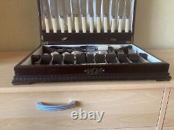 Rare Vintage Alexander Clark, Sheffield Canteen of Cutlery in Wooden Box