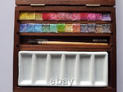 Sennelier Luxury Artist's Watercolour Set 24 Half Pans, 2 brushes in Wooden Box