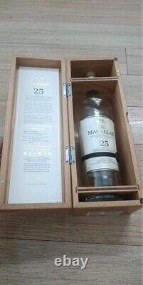 The Macallan 25 year empty bottle wooden box set Scotch Whiskey