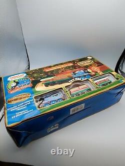 Thomas & Friends Wooden Railway Train Tank Around the Tree Christmas Set w Box