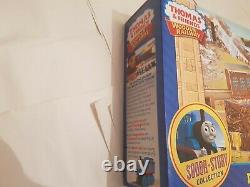 Thomas The Tank & Friends DUSTIN COMES IN FIRST SET WOODEN PLAYSET NEW BOX WOOD