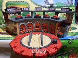 Thomas and friends wooden railway set Boxed Deluxe Round House, Great Condition