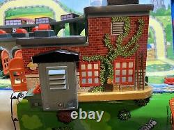 Thomas and friends wooden railway set Boxed Deluxe Round House, Great Condition