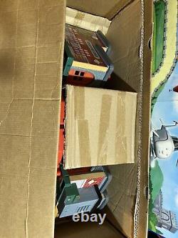 Thomas and friends wooden railway set Boxed Deluxe Round House, Great Condition