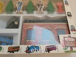 Thomas wooden Rare New in Box 1992/1994 22 piece starter Set w Troublesome Truck
