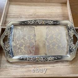 Tobacco tray set in wooden box