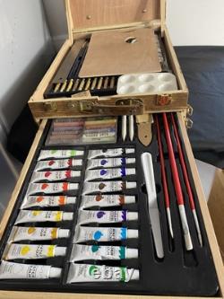 Travel art kit in wooden case Artist's easel box
