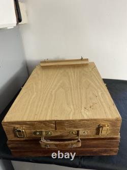 Travel art kit in wooden case Artist's easel box