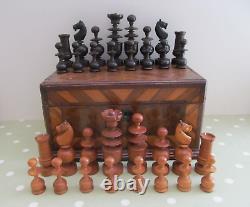 VINTAGE / ANTIQUE LARGE WOODEN TURNED CHESS SET COMPLETE IN INLAID BOX 95mm KING