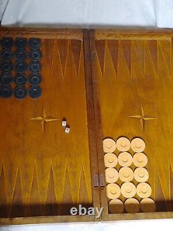 VINTAGE GAME WOODEN BOX BACKGAMMON CHESS With a FULL SET 32 Bakeli PIECES