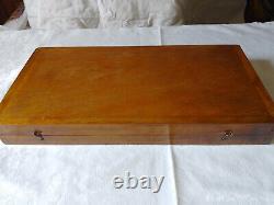 VINTAGE GAME WOODEN BOX BACKGAMMON CHESS With a FULL SET 32 Bakeli PIECES