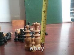 VINTAGE OLIVE WOODEN CHESS SET COMPLETE IN A WOODEN BOX KING 75mm WITH BOARD